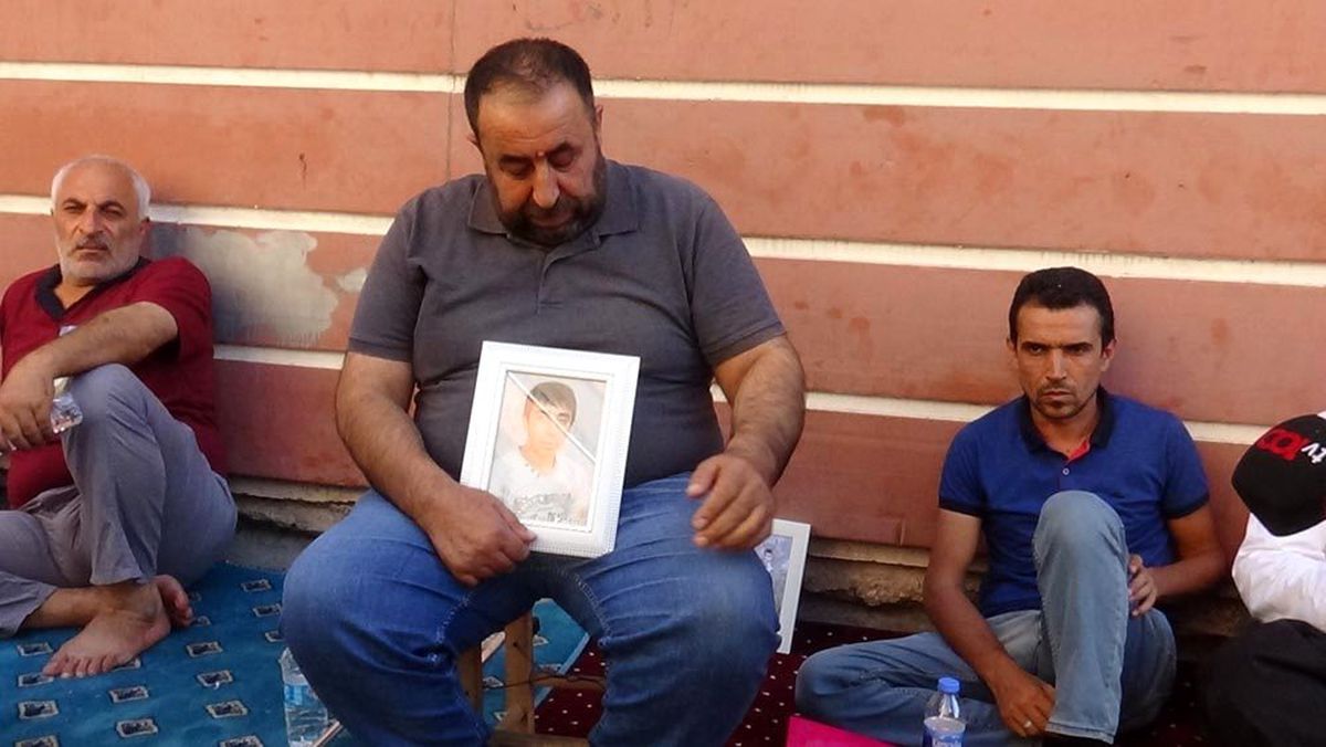 HDP önünde eylem yapan aile sayısı 44\'e yükseldi