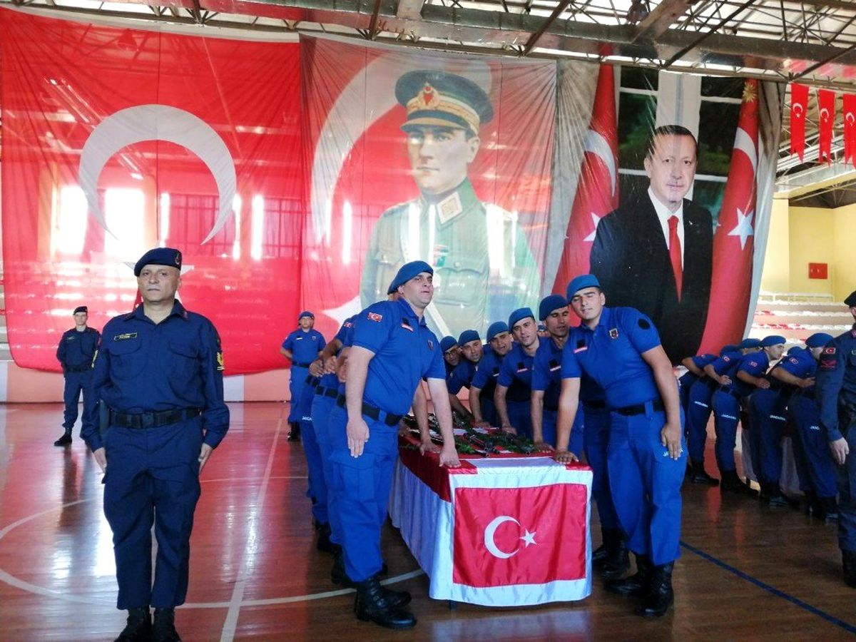 Isparta\'da 28. dönem bedelli jandarma erler yemin ederek terhis oldu