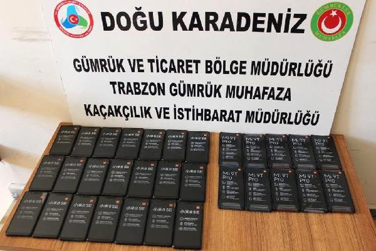Korse ve atletten 350 bin tl\'lik kaçak cep telefonları çıktı