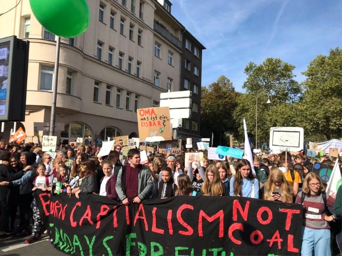 Küresel iklim değişikliğine karşı Almanya\'da büyük grev