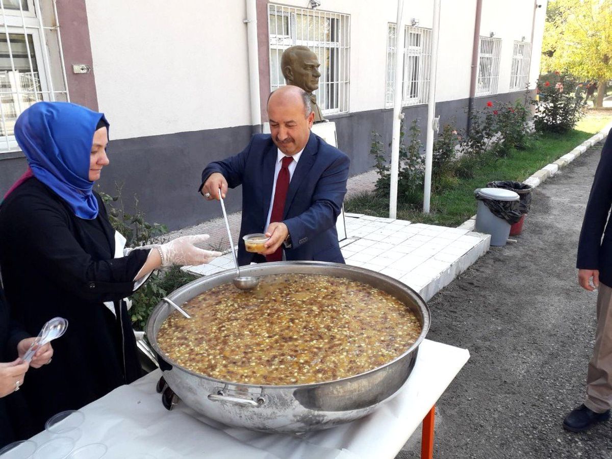 Kütahya Çinikent Özel Eğitim Okulu\'nda aşure etkinliği