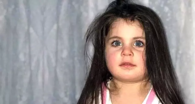 mahkeme baskani minik leyla nin katil zanlisina sert cikti niye siritiyorsun mahkeme baskani minik leyla nin katil zanlisina sert cikti niye siritiyorsun