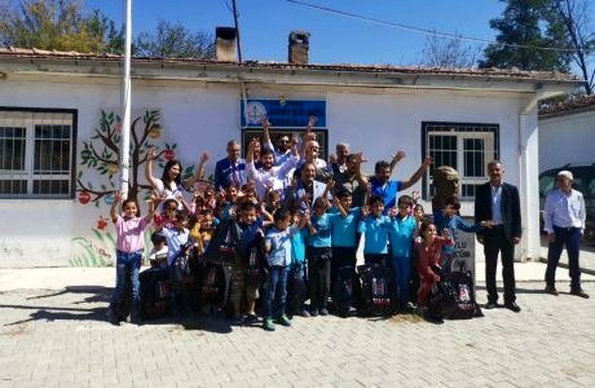 Malatya Beşiktaşlılar Derneği\'nden öğrencilere destek