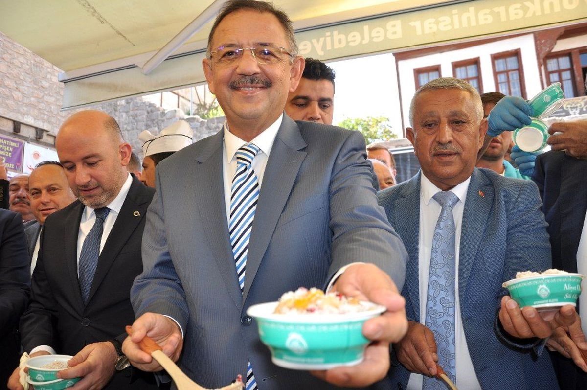 Mehmet Özhaseki\'den \'yeni parti\' yorumu
