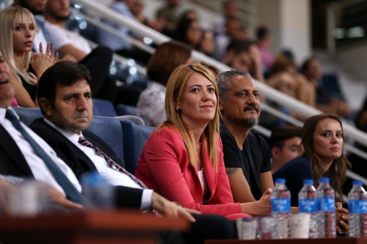 Merkezefendi Belediyesi Denizli Basket turnuvanın ilk maçından galibiyetle ayrıldı