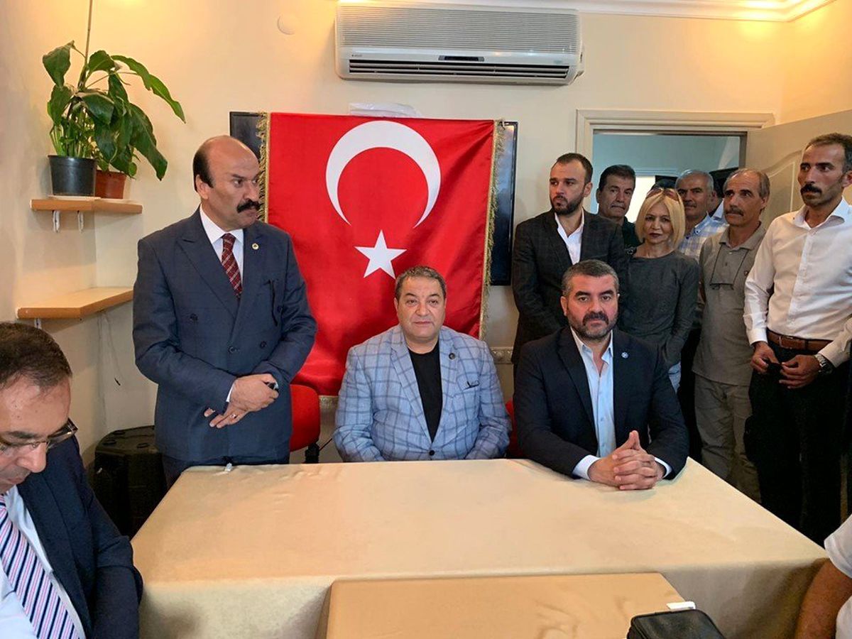 MHP teşkilatından Kamu-Sen\'e hayırlı olsun ziyareti