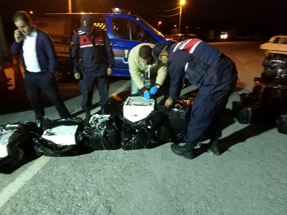 Otobüs bagajındaki 1,5 ton balığa el konuldu