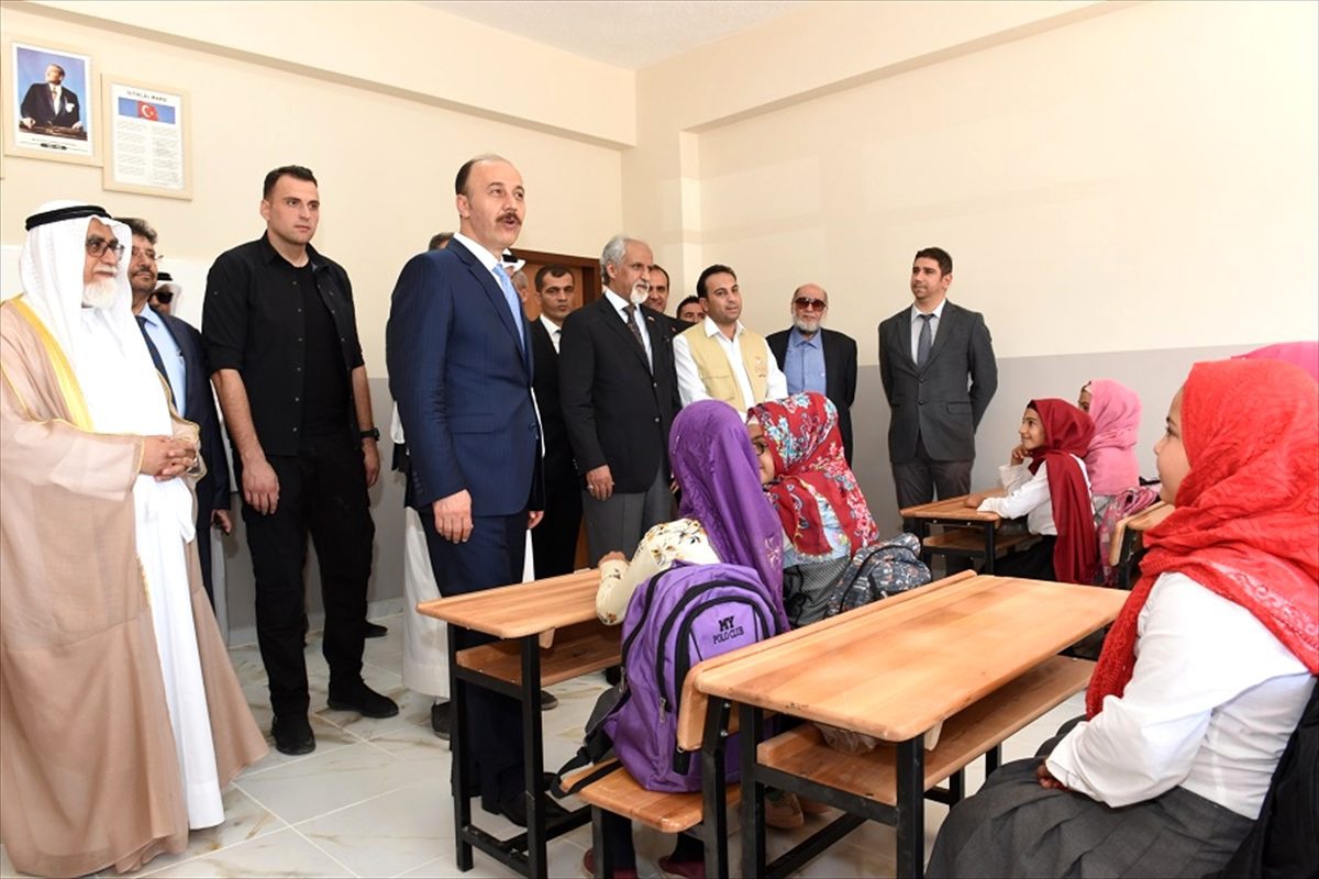 Şanlıurfa\'da iki yeni okulun açılışı yapıldı