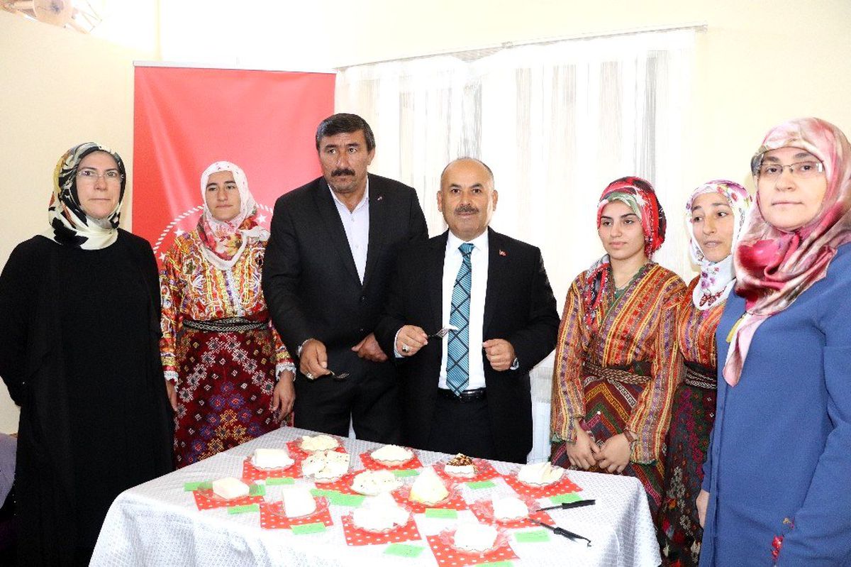 Sivas\'ta peynir üretim kursuna yoğun ilgi