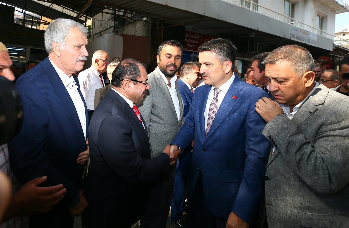 "Siyasi nezaketten uzak söylemleri kınıyorum"