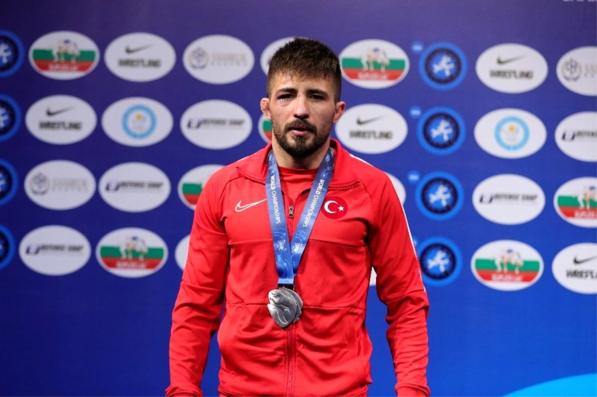 Süleyman Atlı, Dünya Şampiyonası\'nda gümüş madalya kazandı