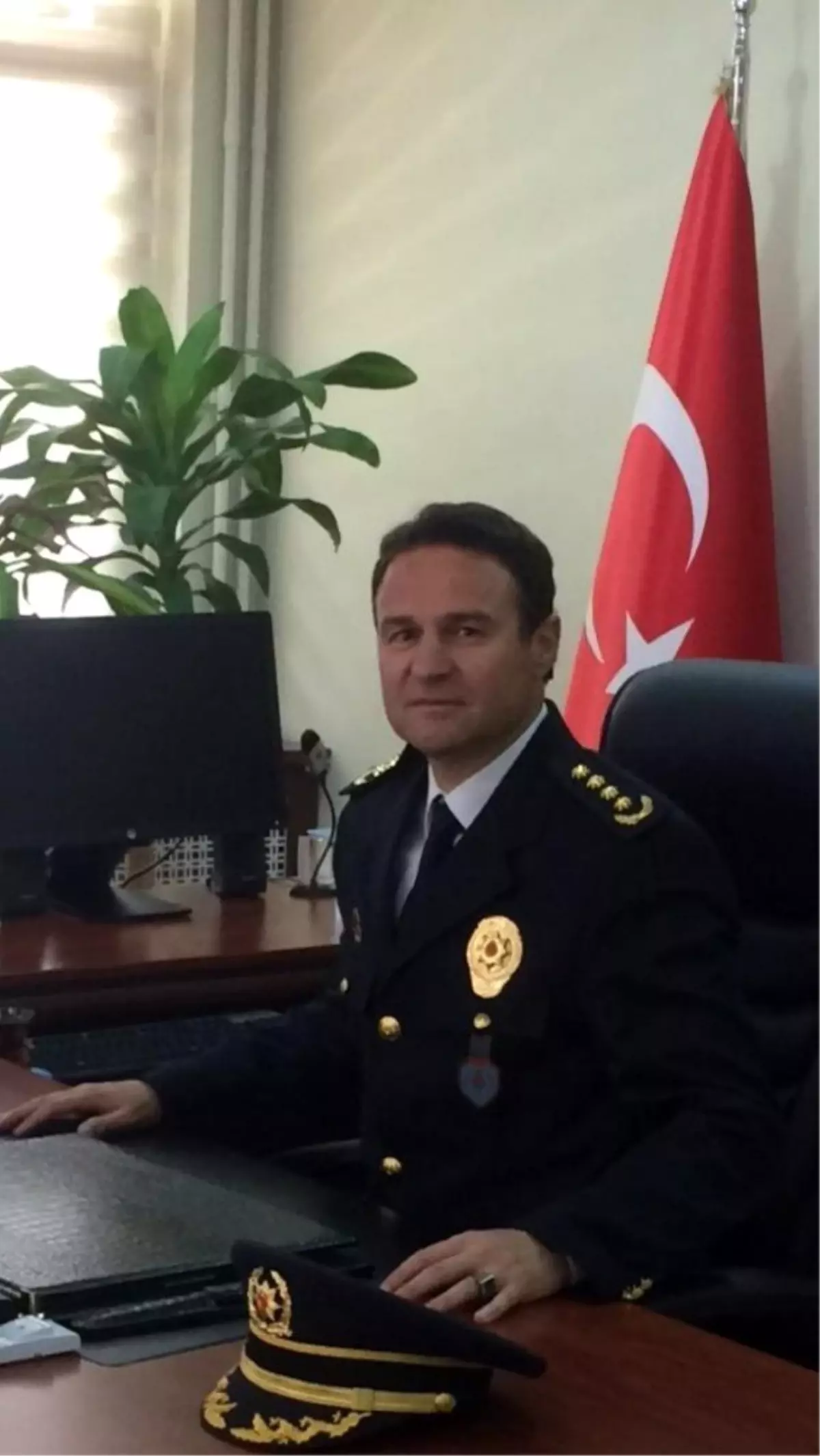 Uşak İl Emniyet Müdürlüğü\'ne Mesut Gezer atandı