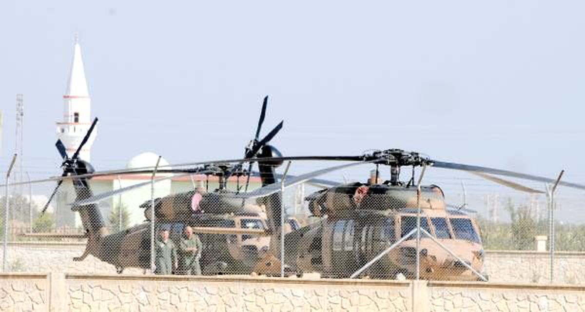 Akçakale\'de zırhlı araç ve helikopter hareketliliği