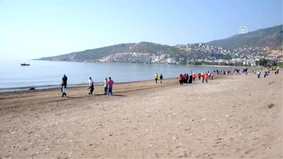 Antalya\'da kıyı temizliği yapıldı