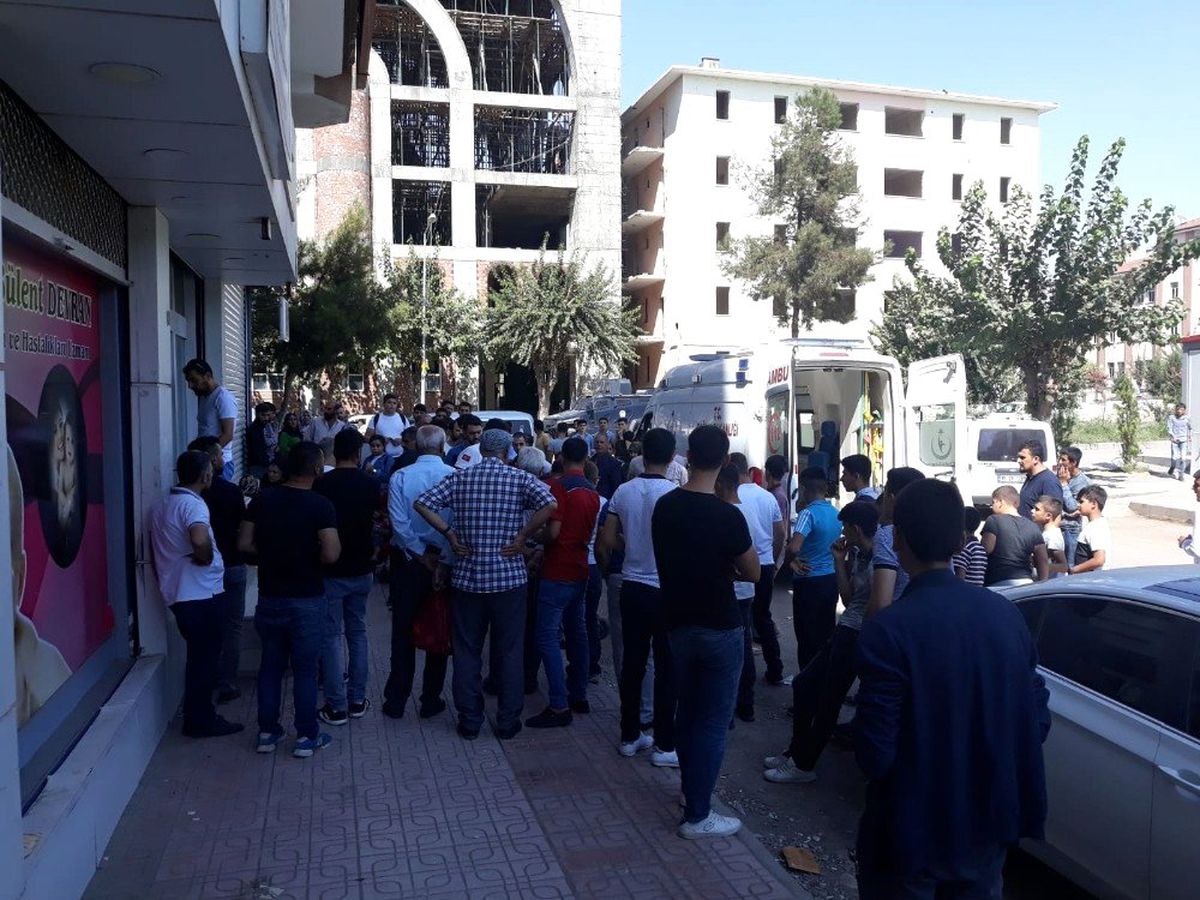 Bodrum katta oluşan su birikintisi, 3 yaşındaki çocuğun hayatına mal oluyordu
