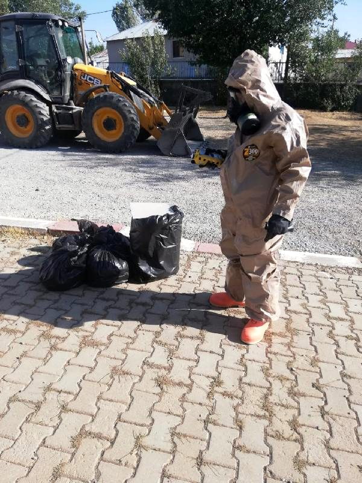 Cıva zehirlenmesi şüphesi olan okulda inceleme