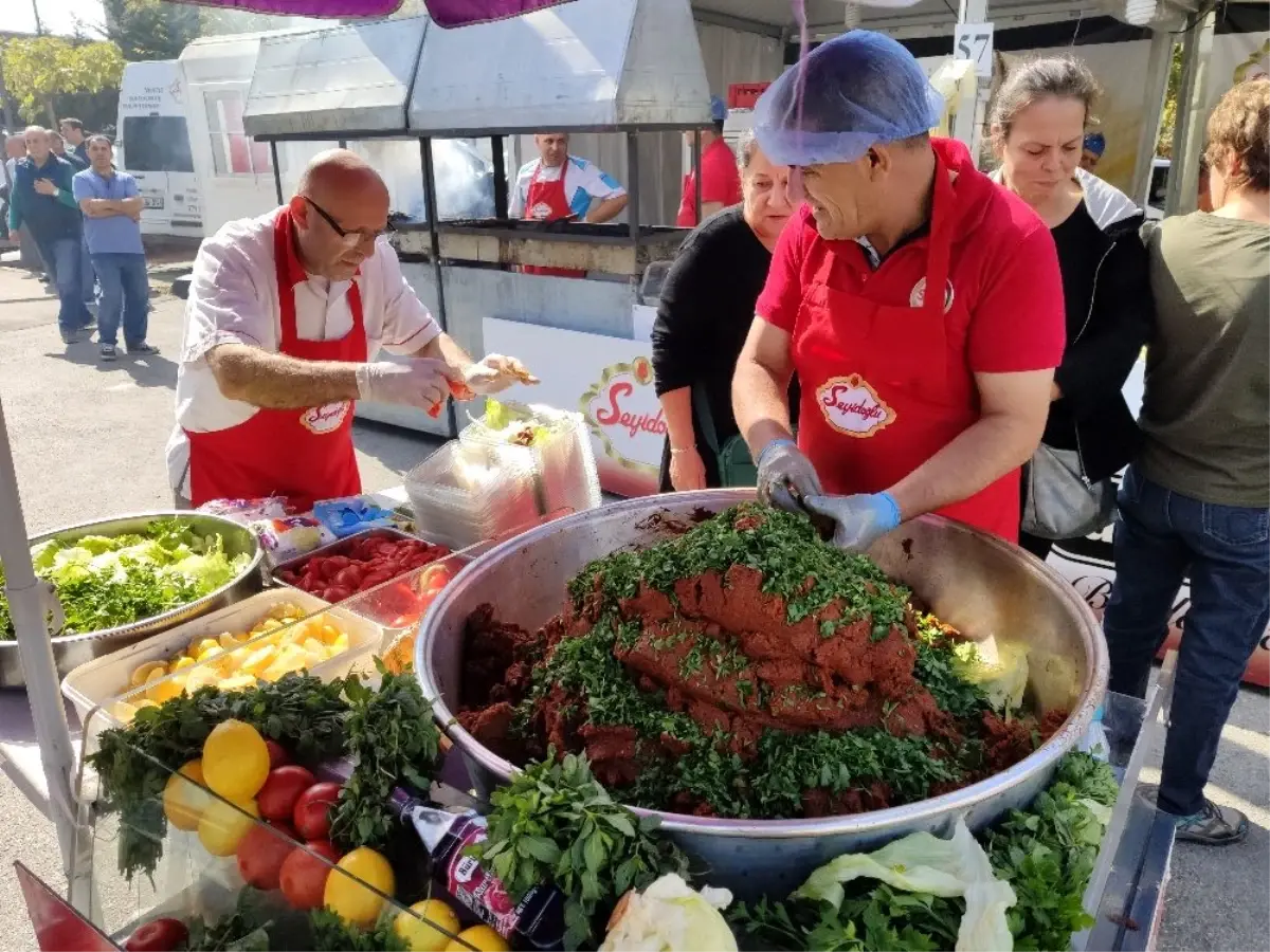 İstanbul\'da 50 bin porsiyon kebap pişirilecek