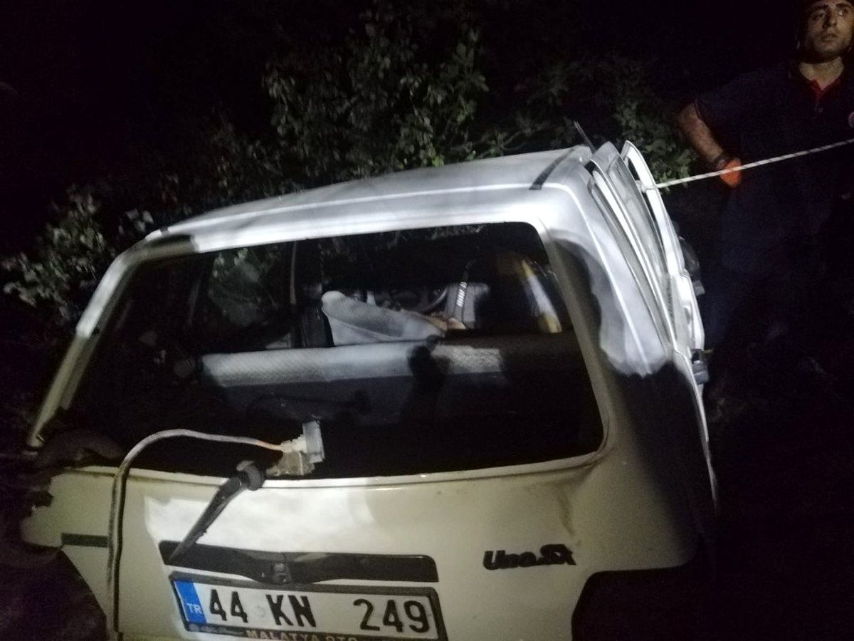 Kahramanmaraş\'ta otomobil uçuruma yuvarlandı: 1 ölü