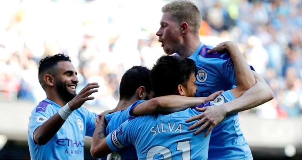 Manchester City evinde Watford\'u dağıttı: 8-0