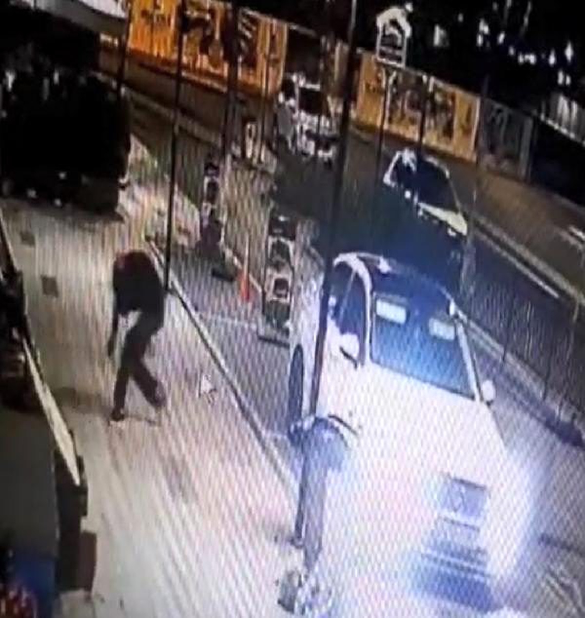 Otomobil çalıp hırsızlık yapan 2 şüpheli polis tarafından yakalandı