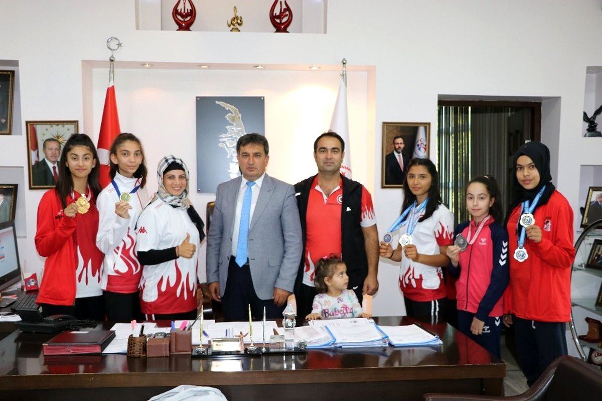 Şampiyon Taekwondo\'culardan Murat Eskici\'ye ziyaret