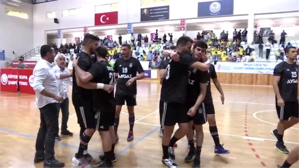 Beşiktaş Aygaz, kupasını aldı