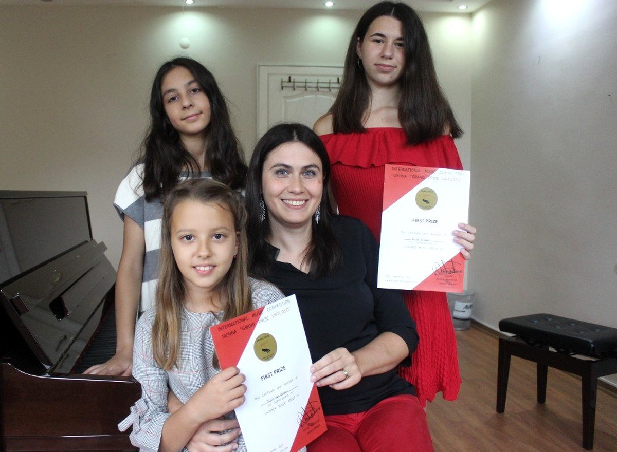 Bursalı öğrenciler Piyano Yarışması\'nda Viyana\'da birinci oldu
