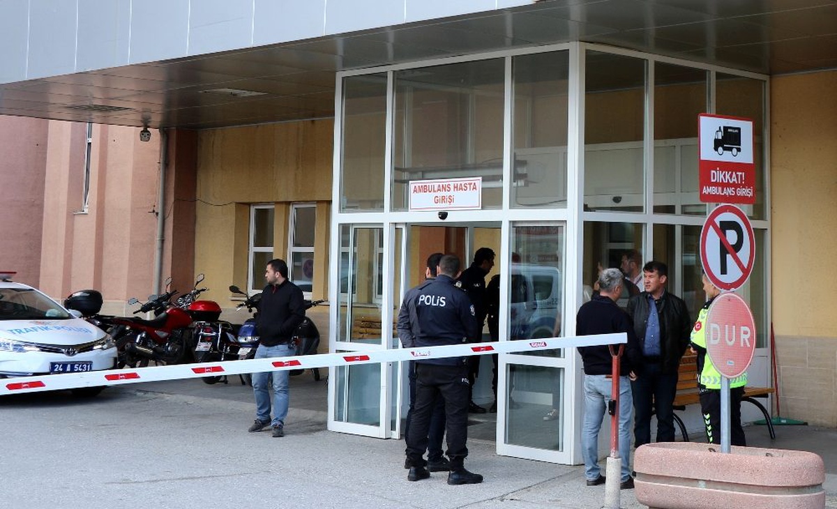 Erzincan\'da muhtarlık kavgası: 4 yaralı