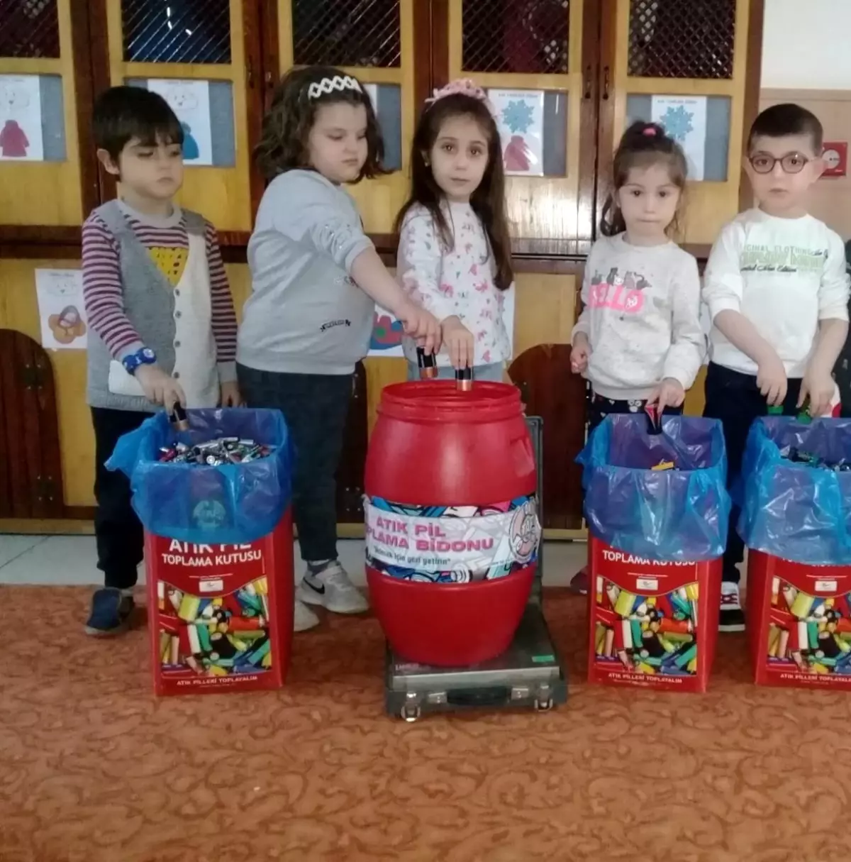 Kepez Belediyesinden atık pil kampanyasına destek