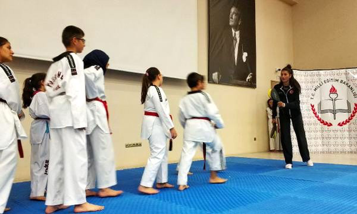 Milli tekvandocu hatice kübra ilgün: hedefim olimpiyat madalyasını ülkeme getirmek