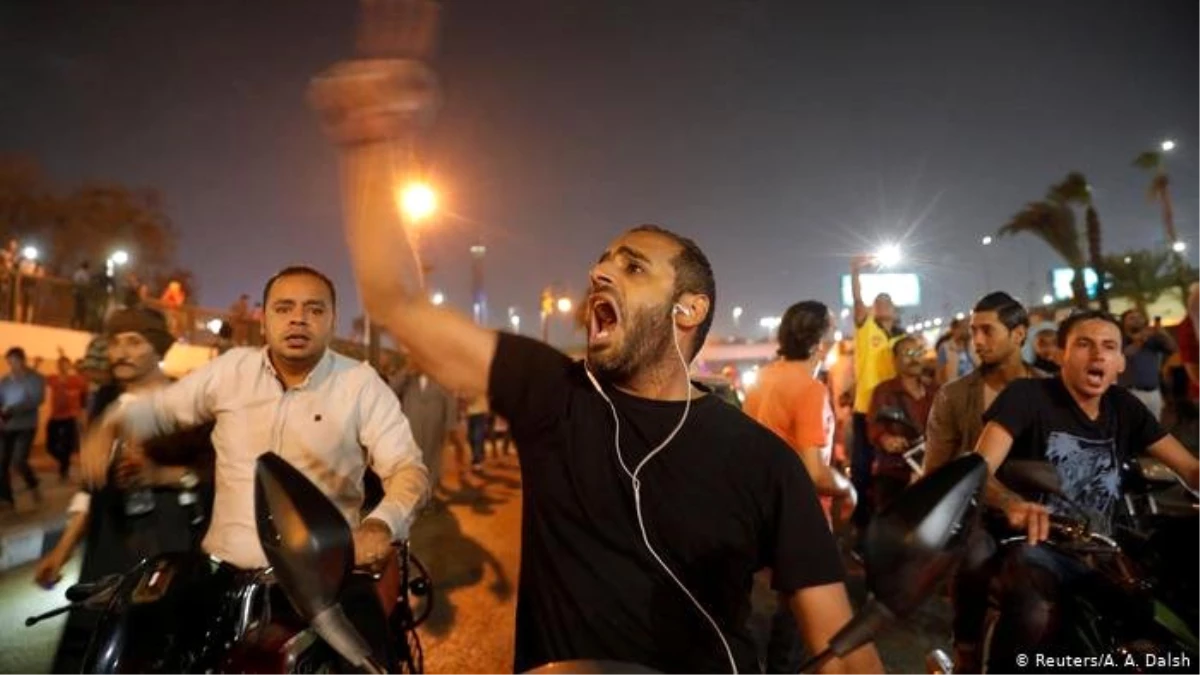 Mısır\'da Sisi karşıtları gösterileri sürdürdü