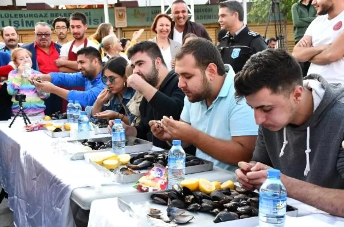 Sokak lezzetleri festivali, renkli görüntülere sahne oldu