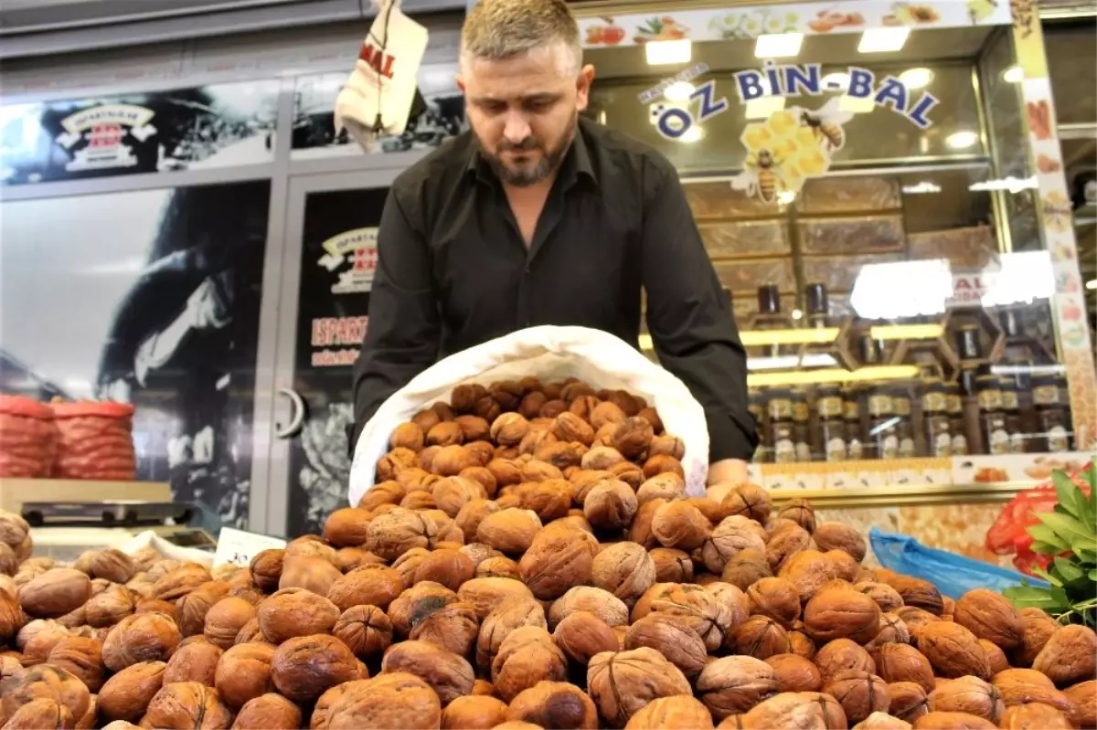 Taze ceviz çıktı, fiyatlar ucuzladı