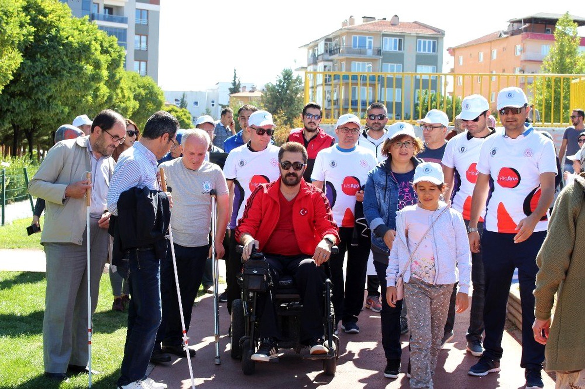 Uşak\'ta "Beraber Yürüyelim" etkinliği