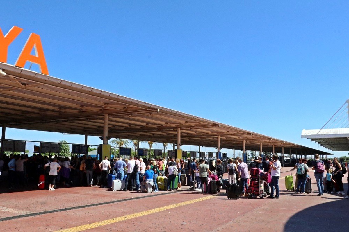 43 bin İngiliz turiste büyük şok
