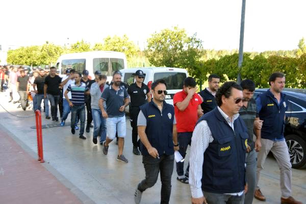 Adana\'da provokasyon iddiasıyla gözaltına alınan 38 kişi adliyede