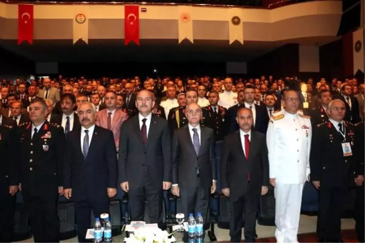 Bakan soylu: emniyetten khk ile 33 bin kişi ihraç edildi