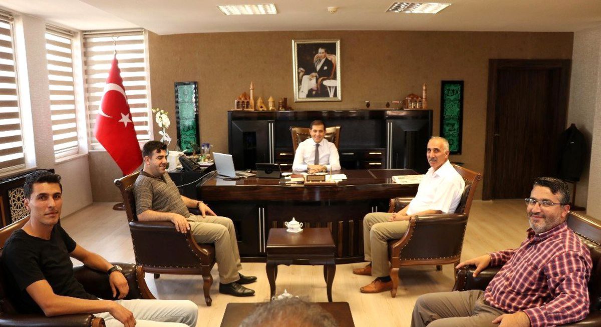 Gazetecilerden Kaymakam Erat\'a ziyaret