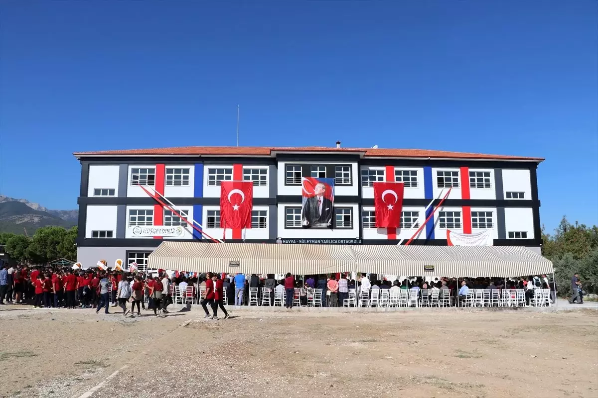 "Havva-Süleyman Yağlıca Ortaokulu" törenle açıldı