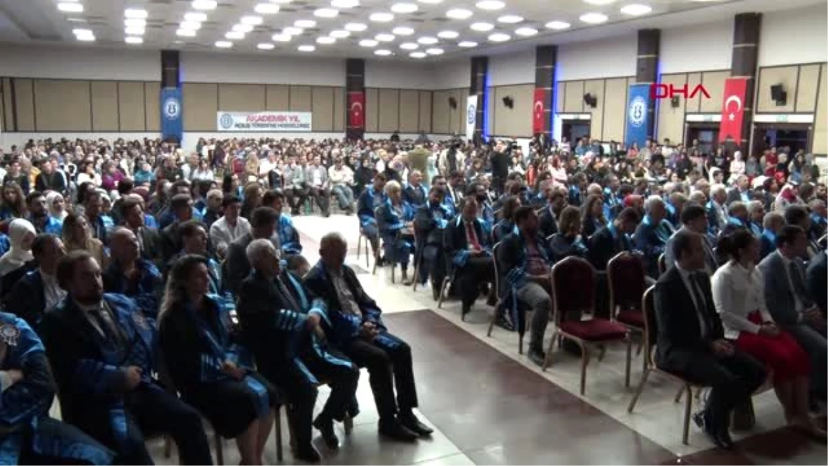 İstanbul binlerce öğrenci yeni akademik yılı karşıladı