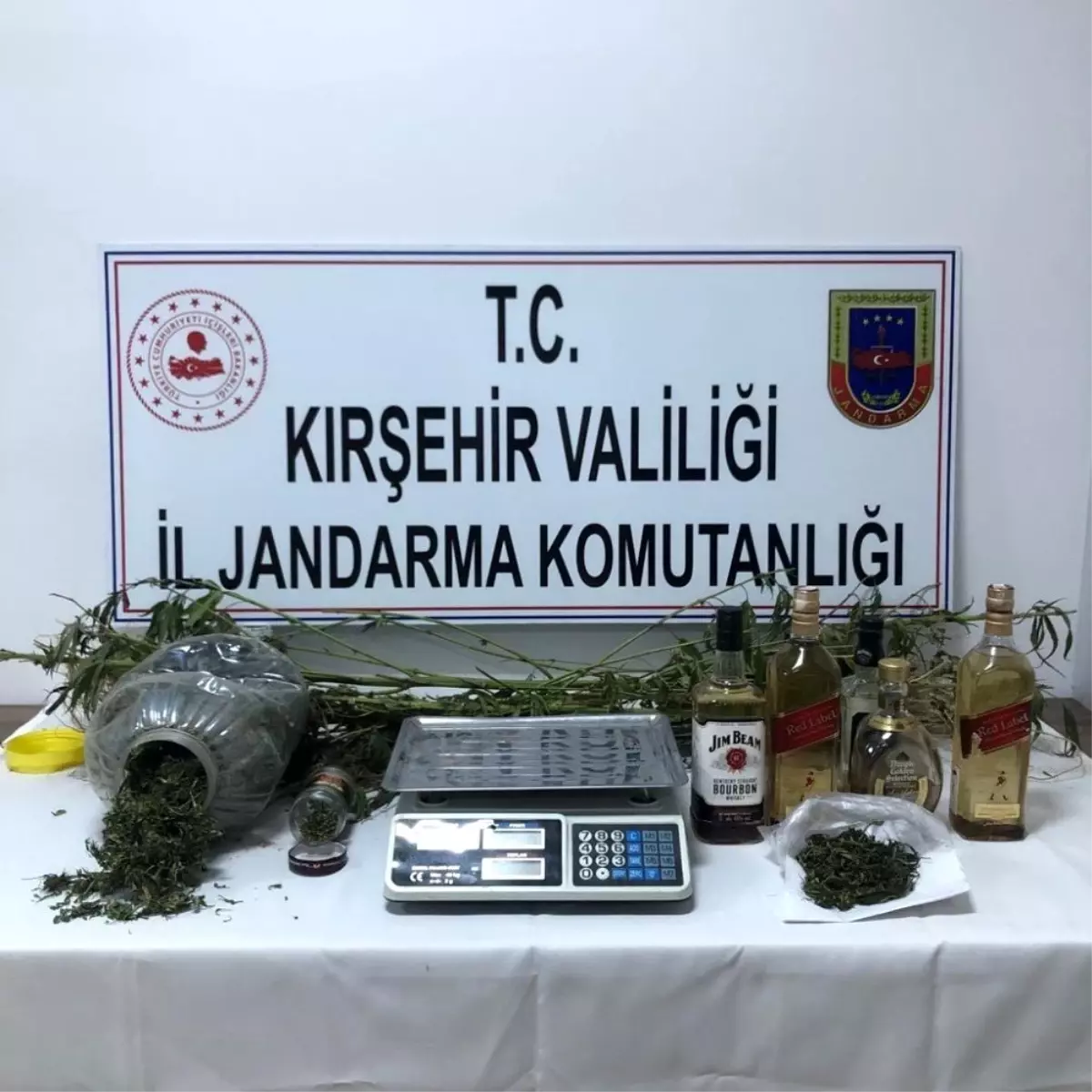Kırşehir jandarma\'dan uyuşturucu madde operasyonu