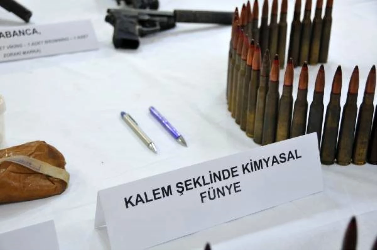 Mardin\'de pkk\'lı teröristlere ait kalem şeklinde kimyasal 8 fünye ele geçirildi