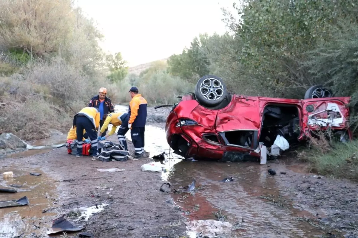 Sivas\'ta trafik kazası: 2 ölü, 6 ağır yaralı