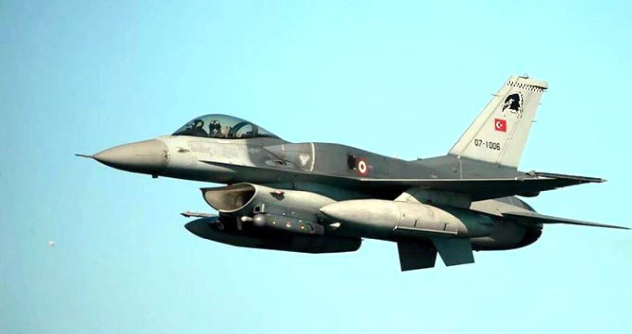 TSK\'ya ait F-16\'lar Suriye hava sahasında uçtu