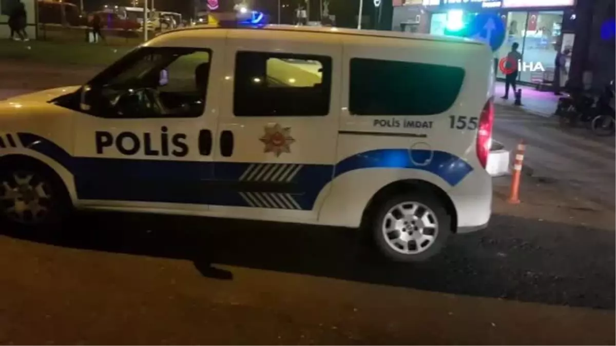 Vatandaşların ihbarıyla polis harekete geçti, aracını park edip kaçmaya çalışan şahıs kıskıvrak...