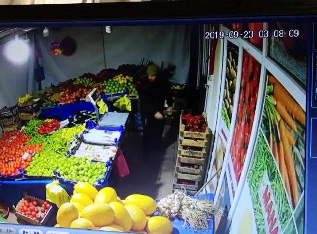 3 gece üst üste girdiği manavda muz çalarken görüntülendi