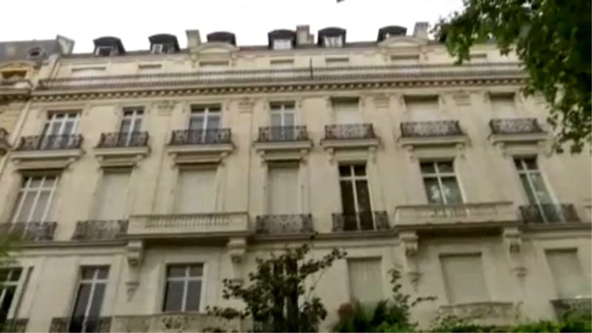 ABD\'yi sarsan Epstein davası Fransa\'ya uzandı: Paris polisi, ünlü milyarderin evinde arama yaptı