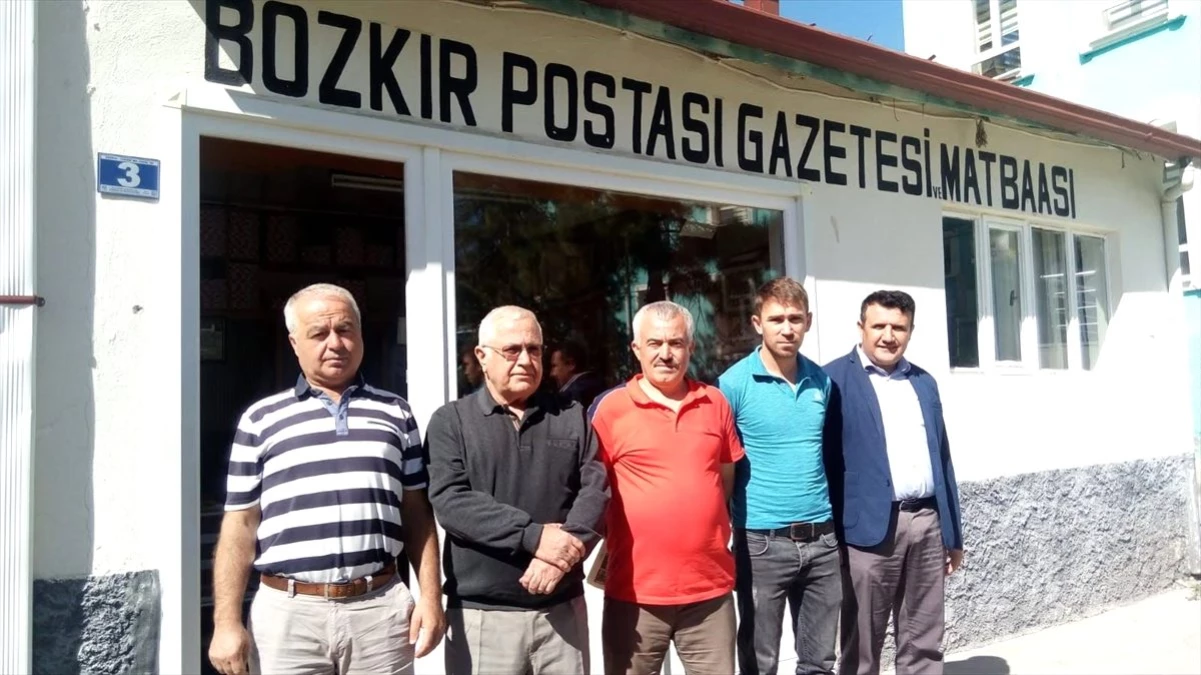 Bozkır Gençlerbirliği\'nde bayrak değişimi