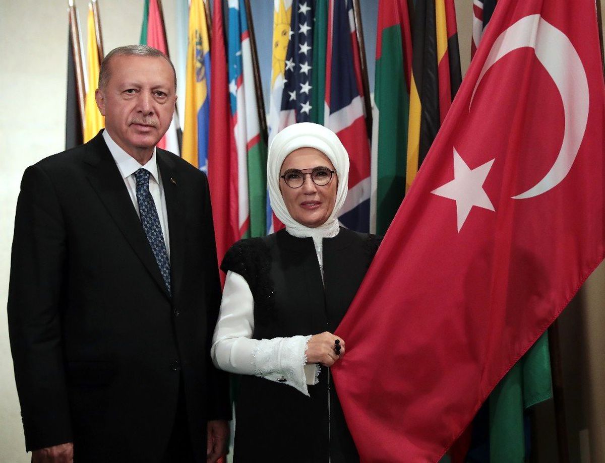 Cumhurbaşkanı Erdoğan ve eşi Emine Erdoğan\'dan BM\'de hatıra fotoğrafı