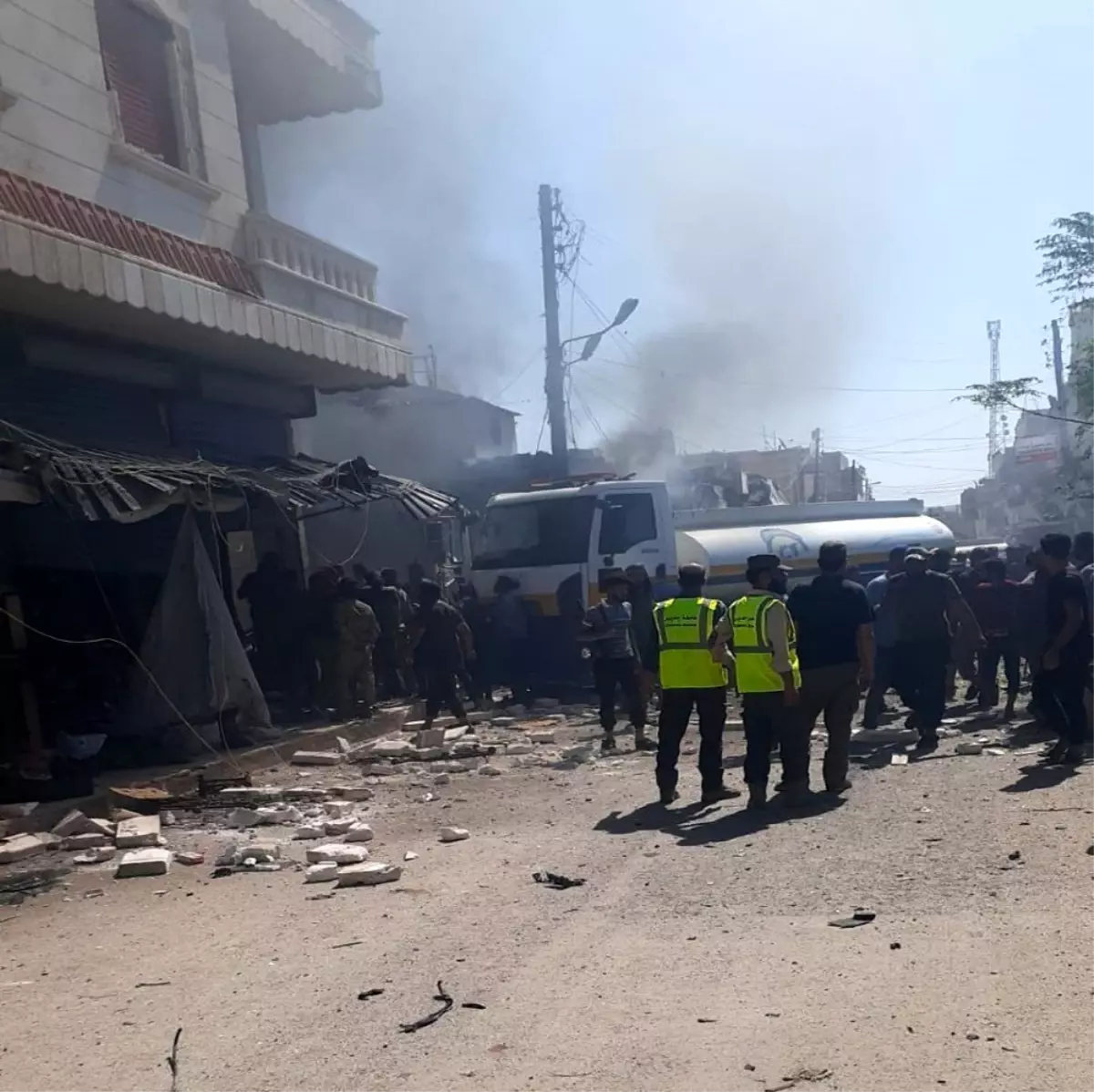 Halep\'te bomba yüklü araçla saldırı: 1 ölü, 11 yaralı